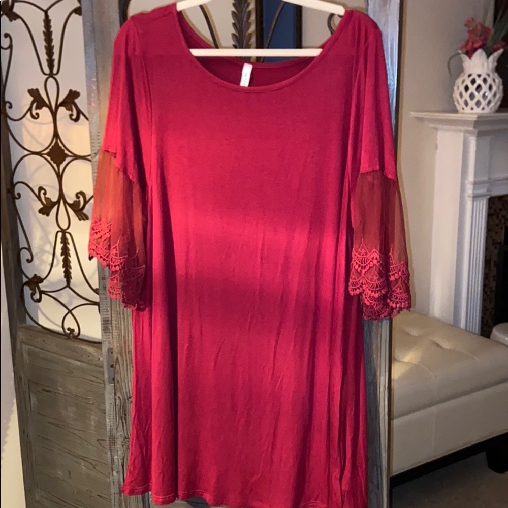 Plus size 3x burgendy red shirt sleeve tunic